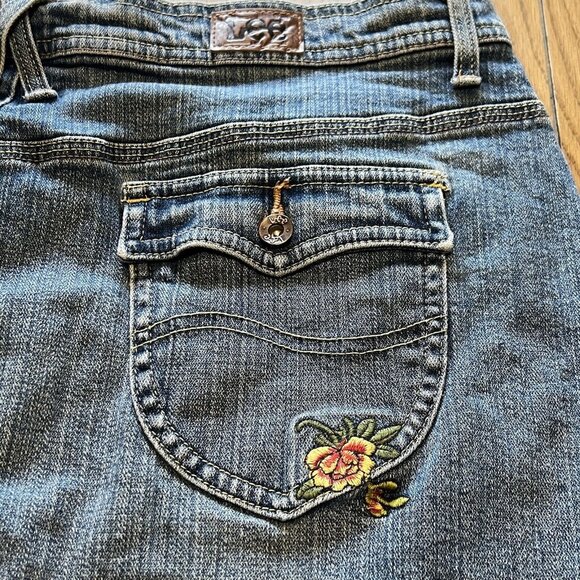Lee Jeans Lee 1889 Blue Denim Embroidered Peacock Mini Skirt Size 17M Western - Picture 5 of 12